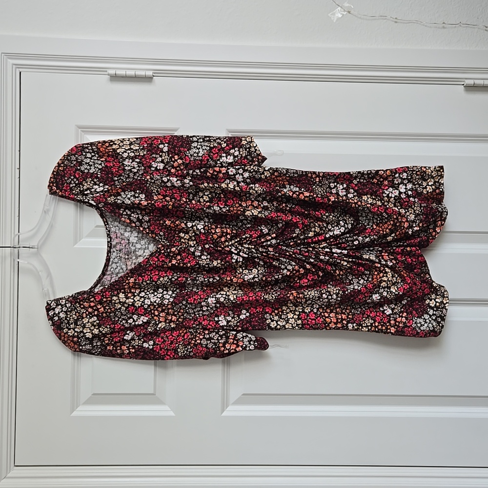Lane Bryant floral top - Picture 3 of 16